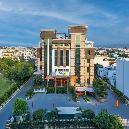 Hotel Saffron Leaf Dehradun Dış mekan fotoğraf